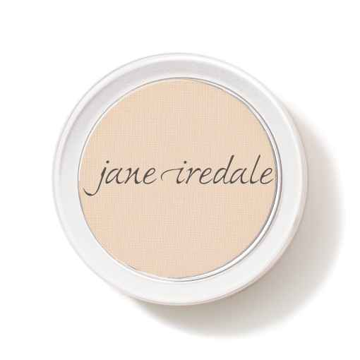 Jane Iredale Pressed Powder Refill in Amber, rundes Döschen mit beigem Puder.